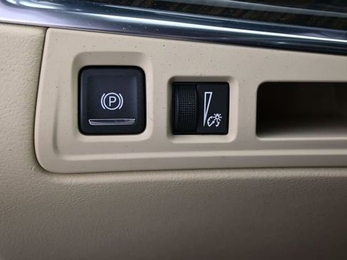 Used 2019 Cadillac XT5 AWD image 37