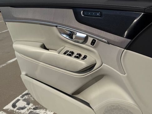 New 2027 Volvo XC90 B6 Ultra AWD/4WD image 15