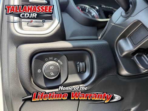 Used 2024 RAM 3500 Big Horn AWD/4WD image 35