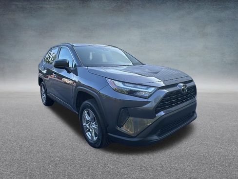 Used 2025 Toyota RAV4 LE AWD/4WD image 3