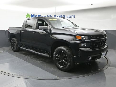 Used 2021 Chevrolet Silverado 1500 Custom w/ Safety Confidence Package AWD/4WD image 2