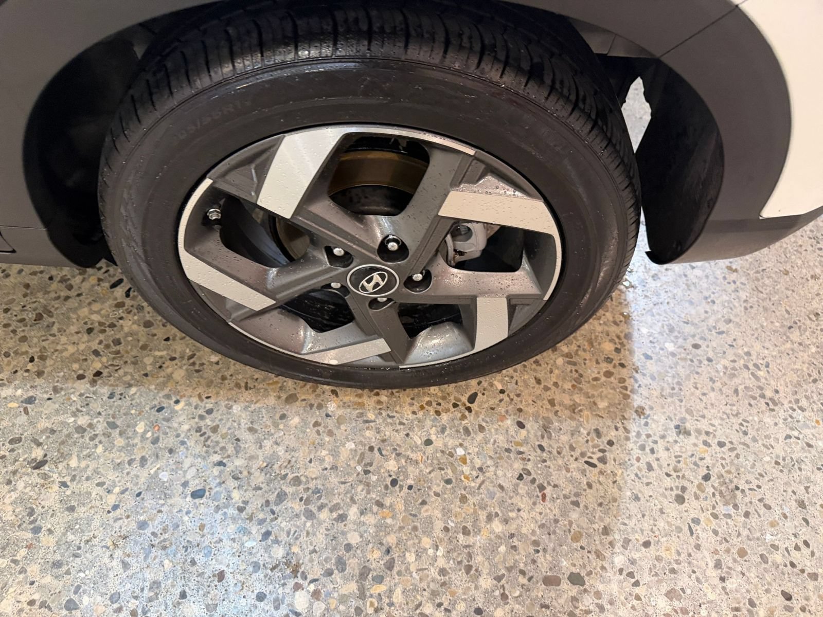 Used 2026 Hyundai Venue SEL FWD image 28