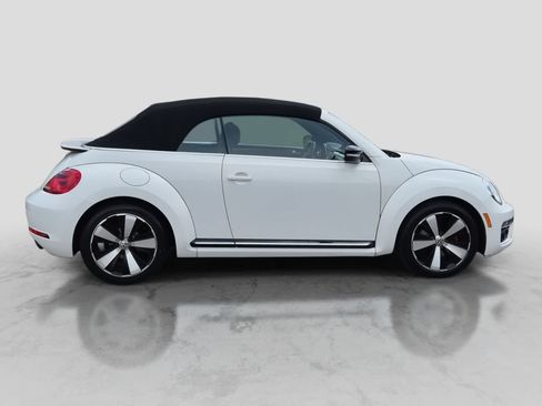 Used 2013 Volkswagen Beetle 2.0T FWD image 9