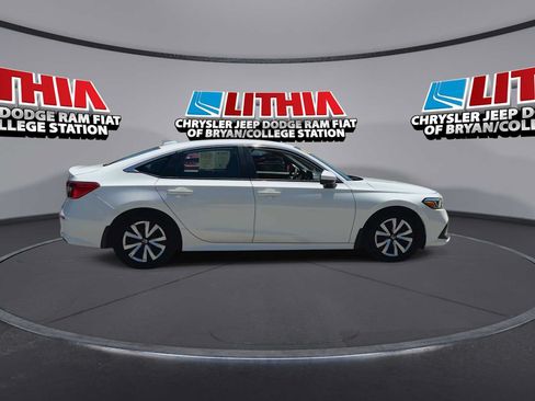 Used 2024 Honda Civic LX image 9