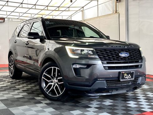 Used 2018 Ford Explorer Sport image 1