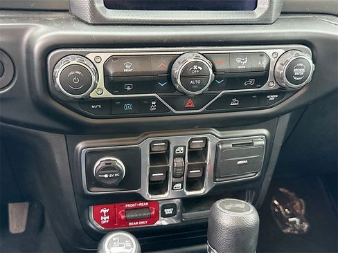 Used 2023 Jeep Wrangler Unlimited Rubicon 4xe image 14