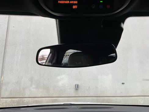 Used 2025 Buick Envista Sport Touring image 17