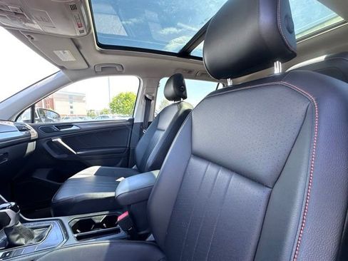 Used 2024 Volkswagen Tiguan Wolfsburg Edition FWD image 18