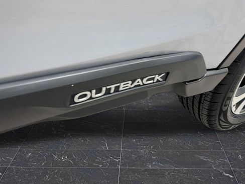 Used 2022 Subaru Outback Limited image 35