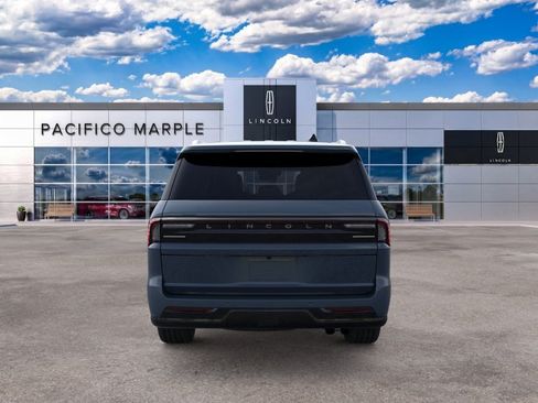 New 2026 Lincoln Navigator L Reserve AWD/4WD image 5