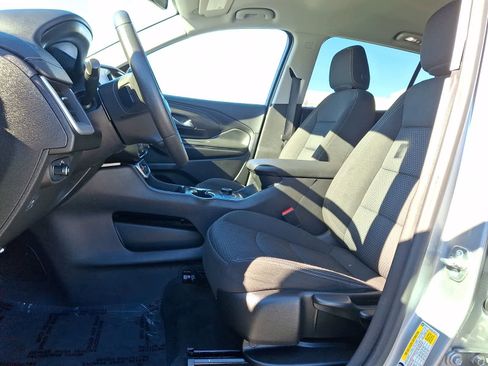 Used 2024 GMC Terrain SLE AWD/4WD image 13