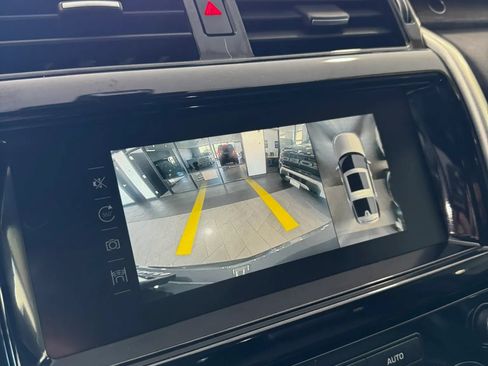 Used 2018 Land Rover Discovery HSE Luxury AWD/4WD image 40