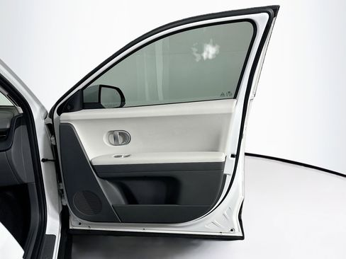 Used 2024 Hyundai Ioniq 5 SEL image 32