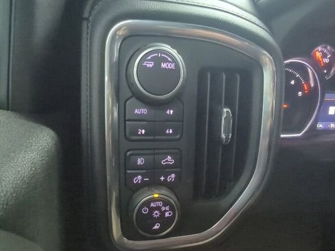 Used 2022 Chevrolet Silverado 2500 LTZ w/ LTZ Convenience Package AWD/4WD image 15