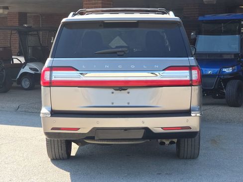 Used 2019 Lincoln Navigator L Reserve w/ Cargo Package image 7