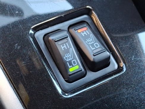 Used 2018 Mitsubishi Outlander SE FWD image 24