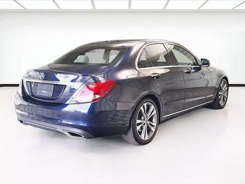 Used 2018 Mercedes-Benz C 300 Sedan image 4