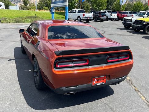 Used 2022 Dodge Challenger GT w/ Blacktop Package RWD image 11