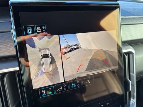 Used 2024 GMC Acadia Elevation w/ Luxury Package image 22