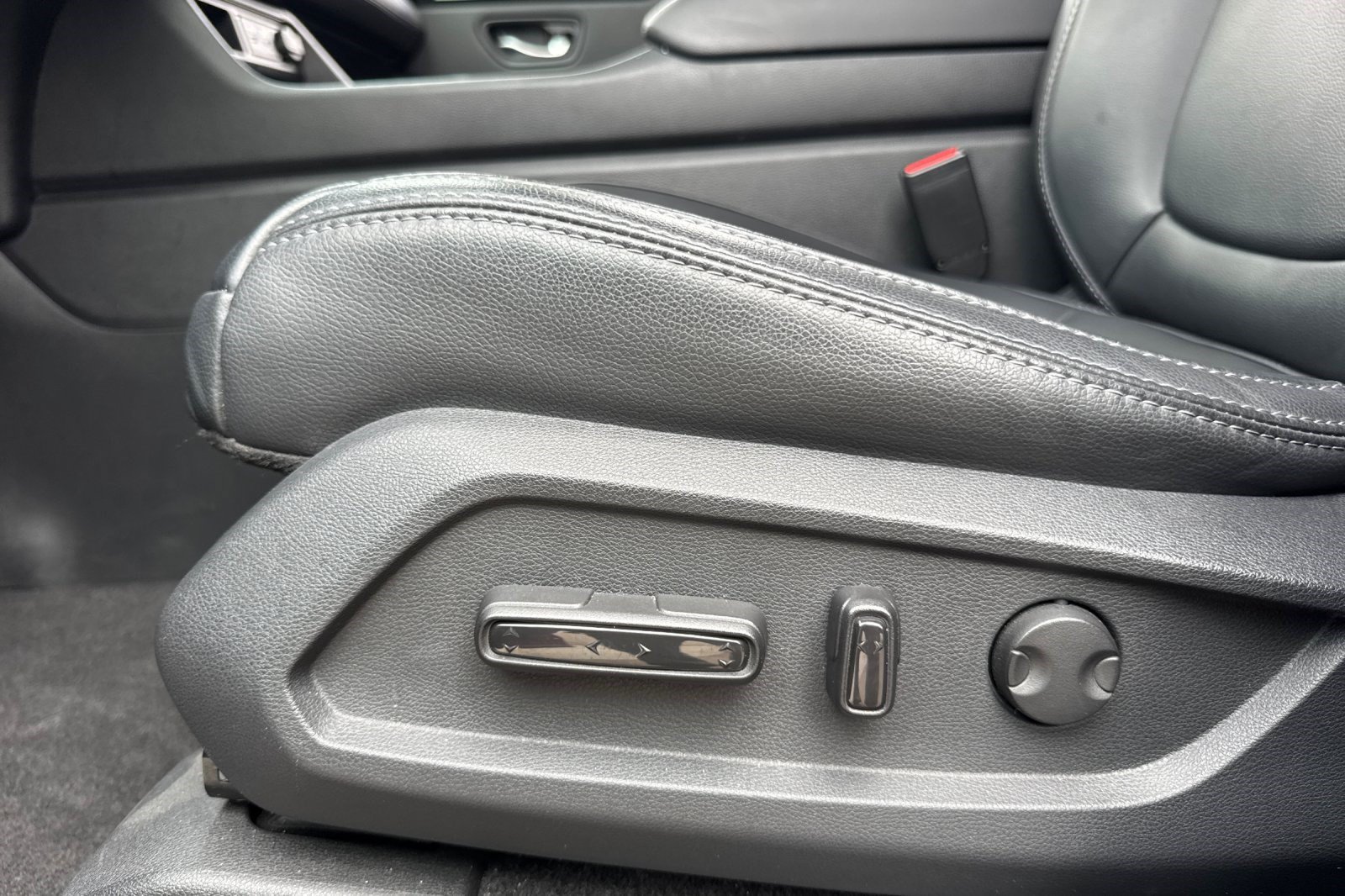 Certified 2024 Honda Pilot EX-L image 15