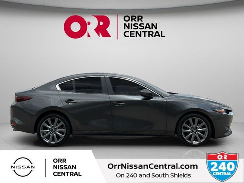 Used 2025 MAZDA MAZDA3 s FWD image 4