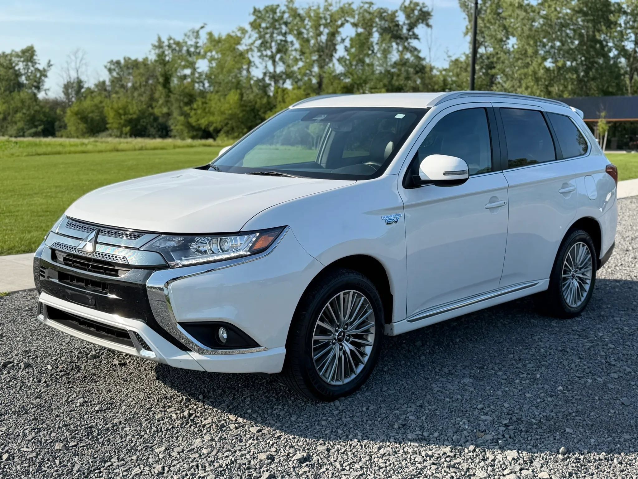 Used 2022 Mitsubishi Outlander GT AWD/4WD image 2