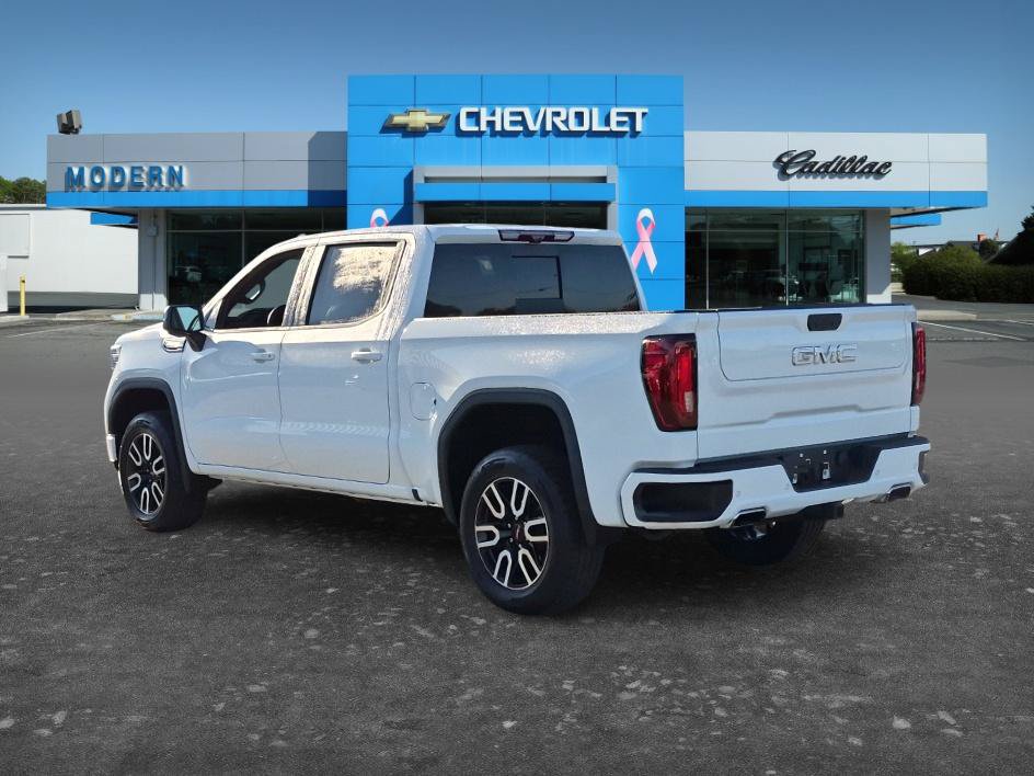 Used 2024 GMC Sierra 1500 AT4 w/ Technology Package AWD/4WD image 3