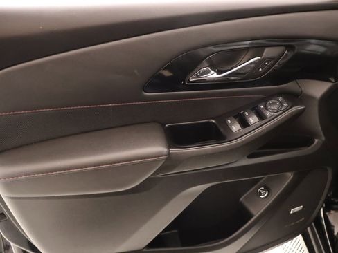 Used 2023 Chevrolet Traverse RS w/ LPO, Floor Liner Package FWD image 16