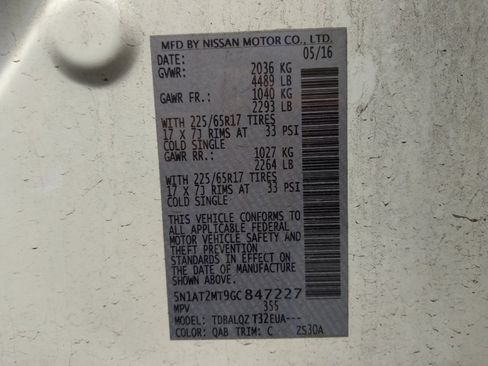 Used 2016 Nissan Rogue SV image 33