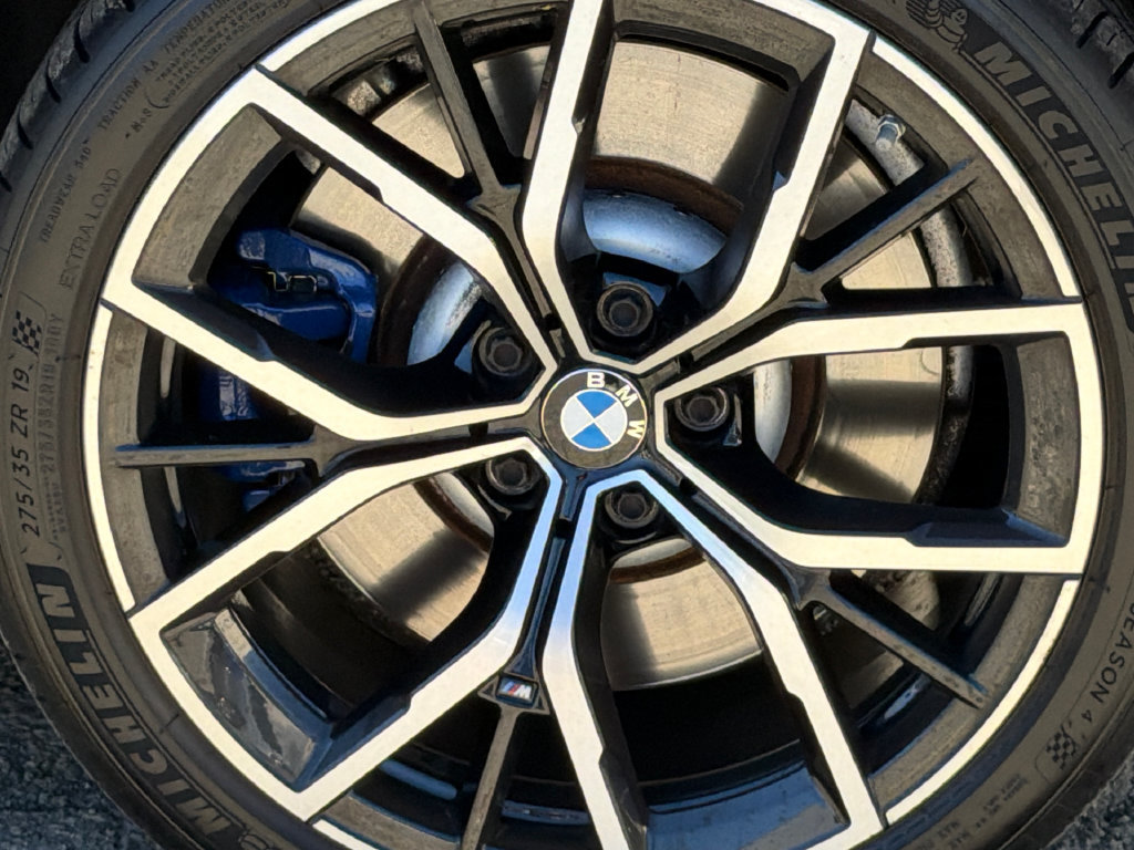 Used 2021 BMW M550i xDrive w/ Premium Package AWD/4WD image 6