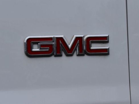 Used 2018 GMC Savana 2500 w/ Communications Package image 37