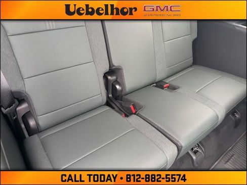 New 2026 GMC Acadia AT4 w/ Luxury Package AWD/4WD image 9