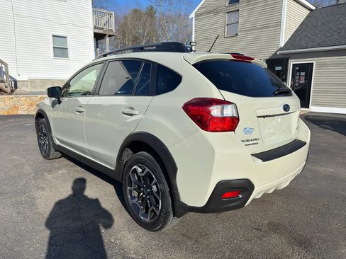 Used 2017 Subaru Crosstrek 2.0i Premium image 5