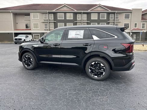 New 2026 Kia Sorento S AWD/4WD image 6