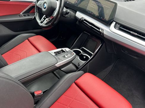 Used 2023 BMW X1 xDrive28i w/ M Sport Package AWD/4WD image 17