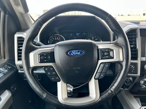 Used 2017 Ford F150 Lariat w/ Equipment Group 502A Luxury AWD/4WD image 21