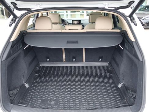 Used 2018 Audi Q5 2.0T Premium Plus w/ Premium Plus Package image 34