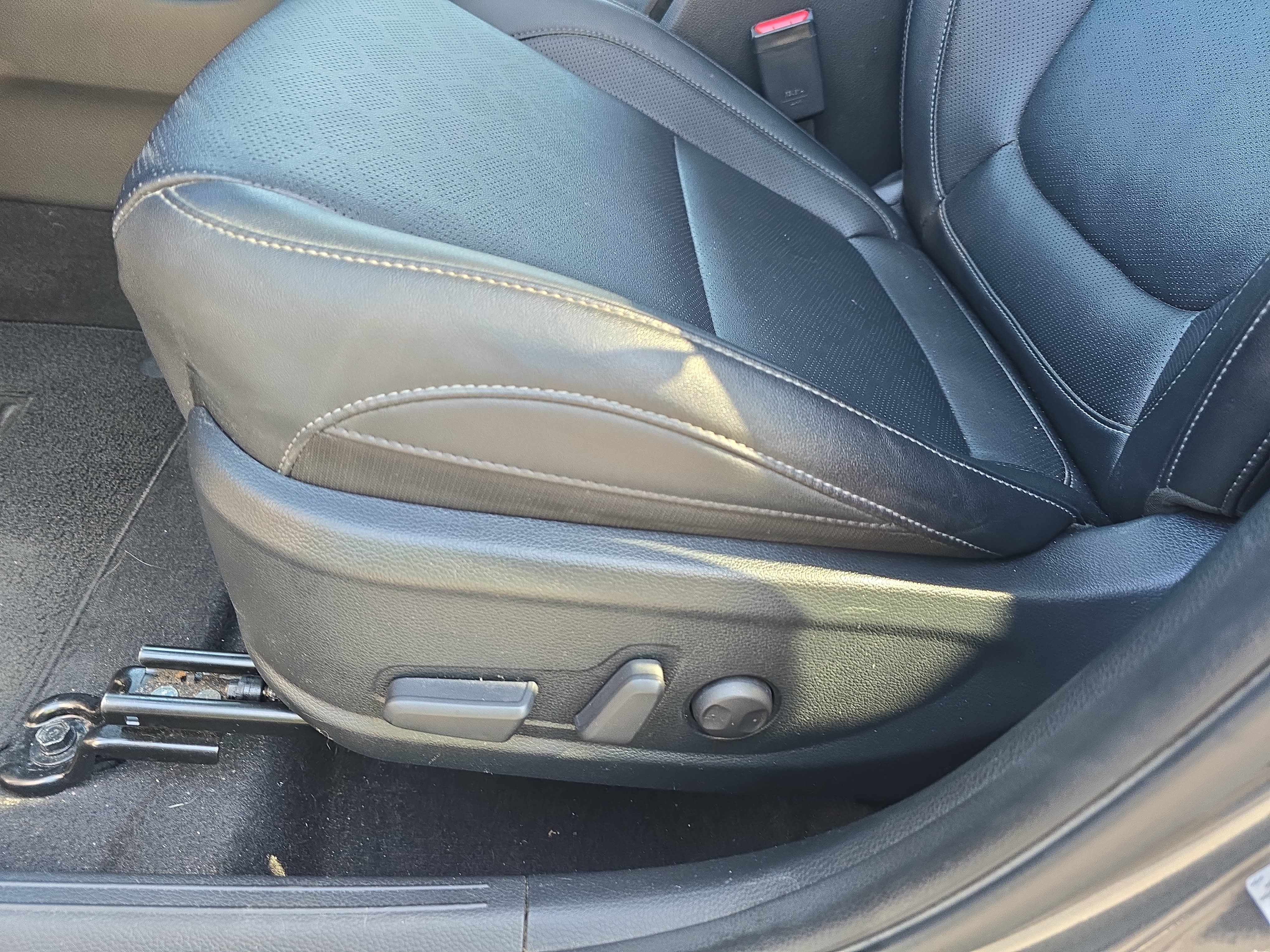 Used 2025 Kia Seltos EX w/ EX Sunroof Package AWD/4WD image 29