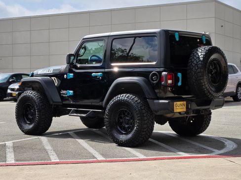 Used 2021 Jeep Wrangler Sport AWD/4WD image 5