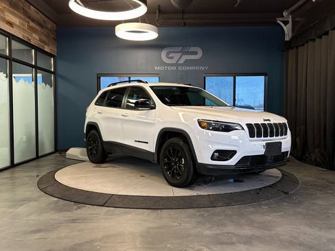 Used 2023 Jeep Cherokee Altitude Lux AWD/4WD image 1