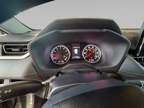 Used 2022 Toyota RAV4 XLE w/ Convenience Package AWD/4WD image 14