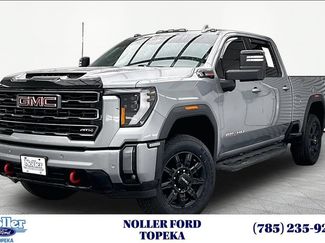 Used 2024 GMC Sierra 3500 AT4 w/ Technology Package AWD/4WD video 1