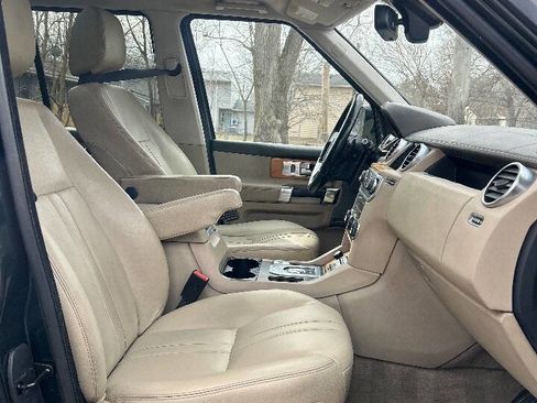 Used 2015 Land Rover LR4 HSE image 12