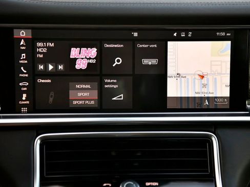 Used 2018 Porsche Panamera Turbo S image 57