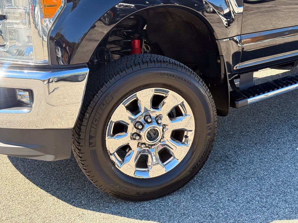 Used 2017 Ford F250 Lariat w/ Chrome Package AWD/4WD image 2