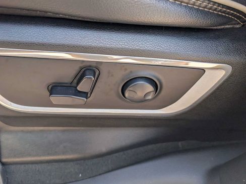 Used 2023 RAM 1500 Laramie AWD/4WD image 14