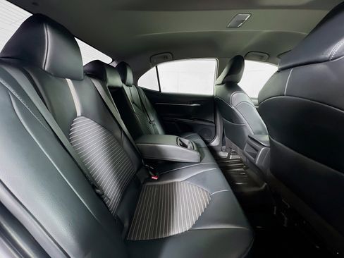 Certified 2020 Toyota Camry SE w/ Carpet Mat Package AWD/4WD image 23