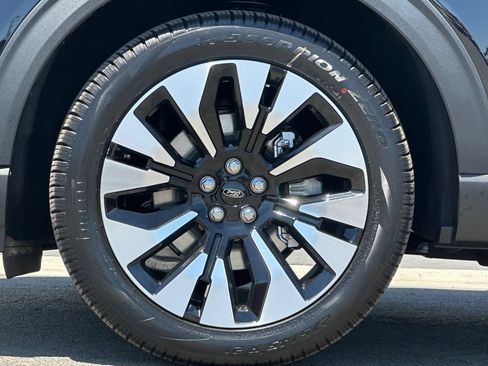 New 2026 Ford Explorer Platinum w/ LUX Leather Package AWD/4WD image 26