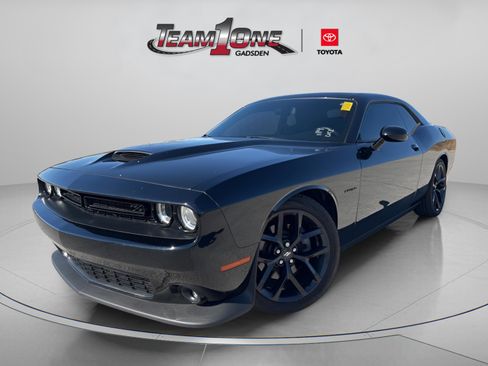 Used 2020 Dodge Challenger R/T w/ Blacktop Package image 5