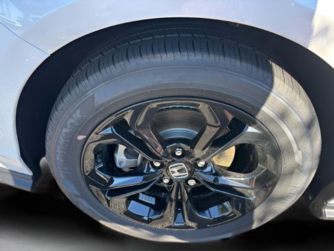 New 2025 Honda Accord SE image 30